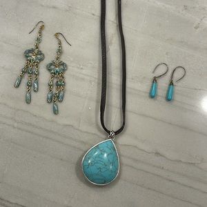 Turquoise necklace with matching earrings